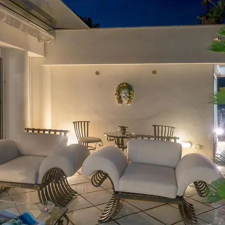 Bellavista House Apartment *