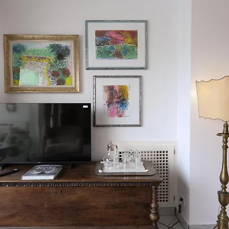 Bellavista House Apartment *