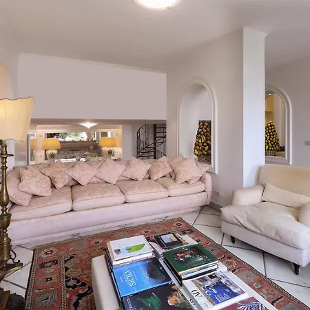 Bellavista House Apartment